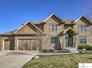 19294 Poppleton Ave, Omaha, NE 68130