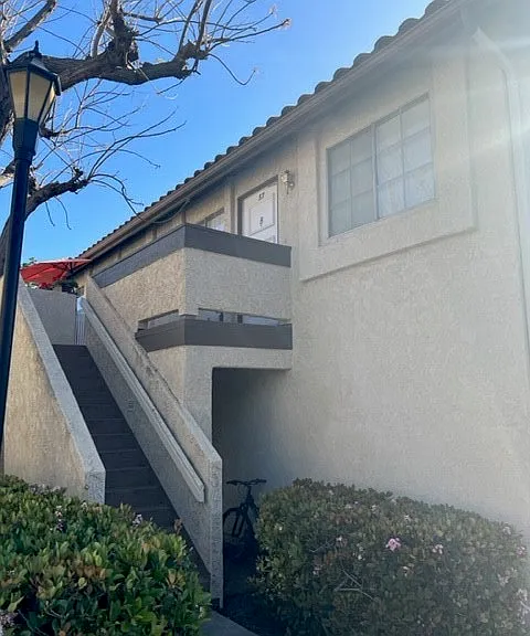 23242 La Mar #B — Photo 2