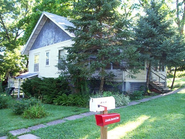 1st image of 610 N 14th St