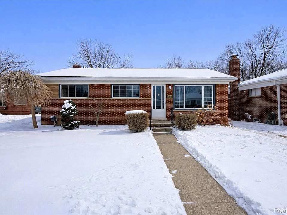 1st image of 29215 Badelt St