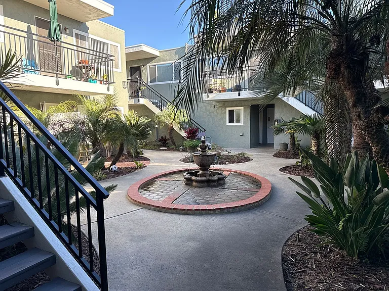 151 S Myers — Photo 11