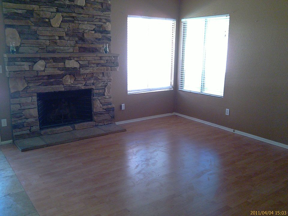 2nd image of 2108 E Nantuckett Dr