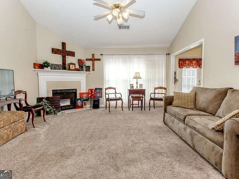 6229 Huckleberry Rid Rd — Photo 2