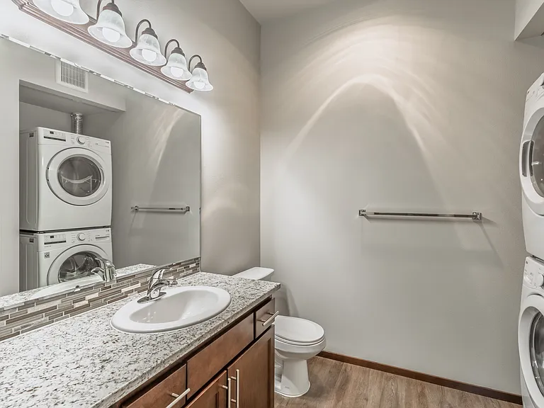 EMORY LOFTS — Photo 10
