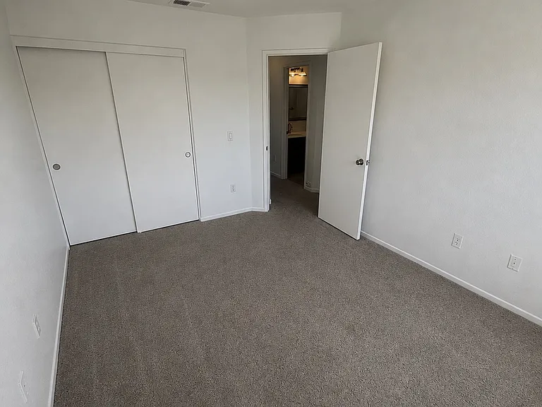 601 Hillhaven Dr — Photo 13