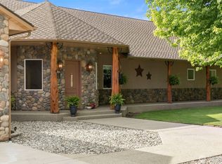 2720 NW Cascade Avenue, East Wenatchee, WA 98802