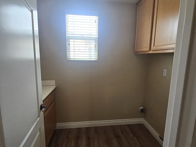 8298 Bryn Glen Way — Photo 11