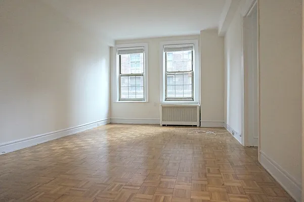 Rented by Metropolitan Equities | media 14