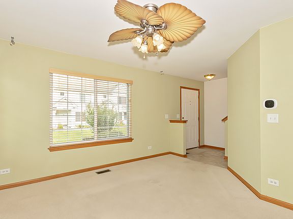 5th image of 39618 N Warren Ln
