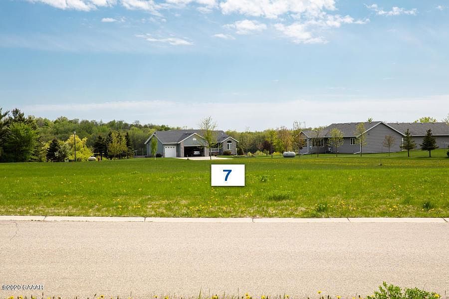 1st image of LOT 504 13th St E
