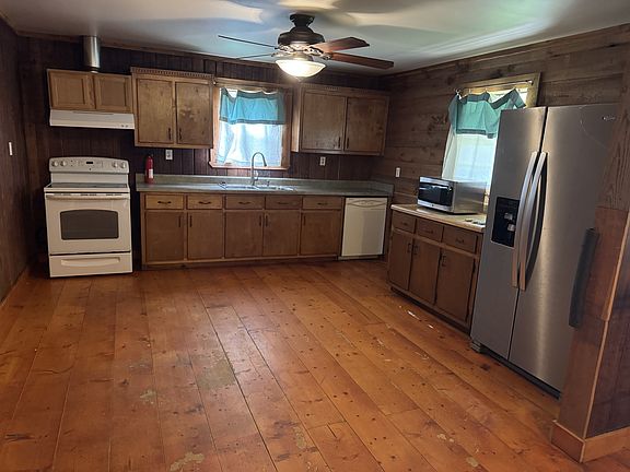 2nd image of 1001 County Road 119