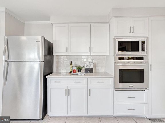 4th image of 15206 Bannon Hill Ct