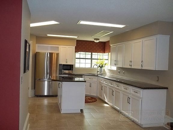 3rd image of 117 El Cielo Cir