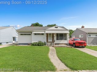 3809 Whittier Ave, Flint, MI 48506