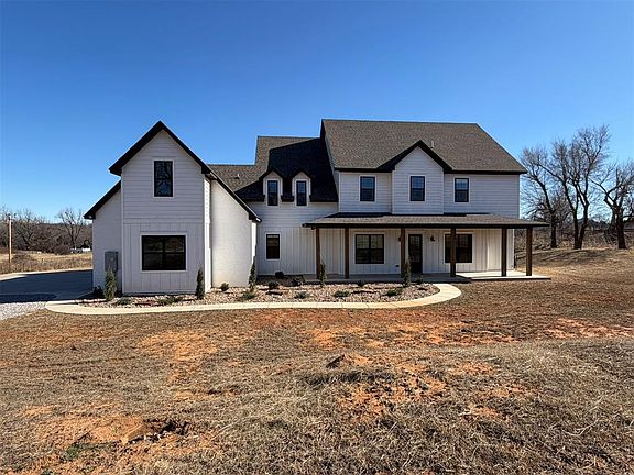 3rd image of 3736 N Westminster Rd