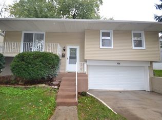 266 Cherrywood Rd, Buffalo Grove, IL 60089