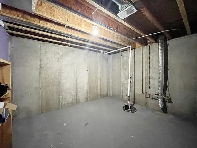 1836 Franklin St — Photo 22