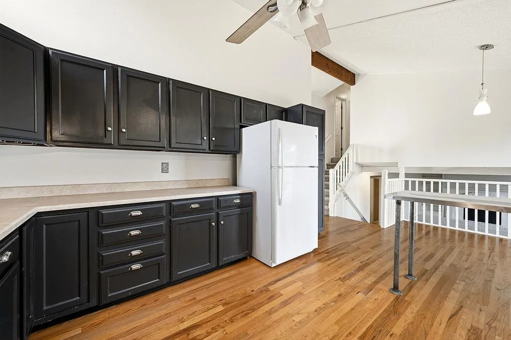 2215 Derby Hill Dr — Photo 4
