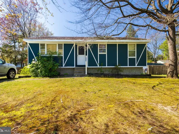 219 Walnut Ave, Berlin, NJ 08009