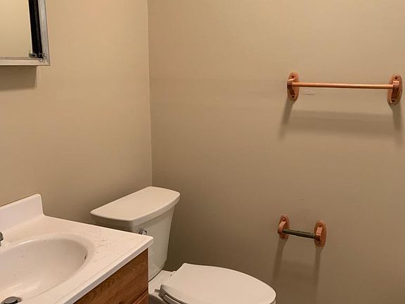 3rd image of 1513 Watkins Dr
