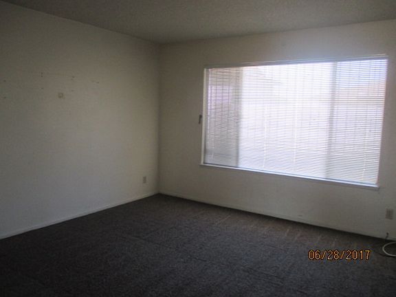 3rd image of 5254 University Center Dr