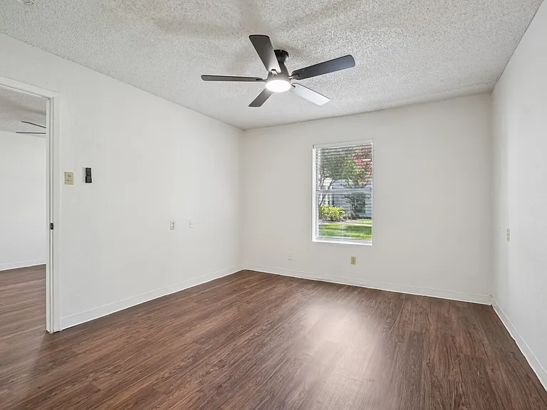 Silver Oaks Villas — Photo 46