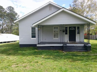 612 E 5th St, Siler City, NC, 27344