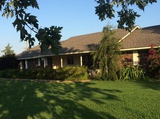 8039 White Oak Rd, Mulberry, AR 72947