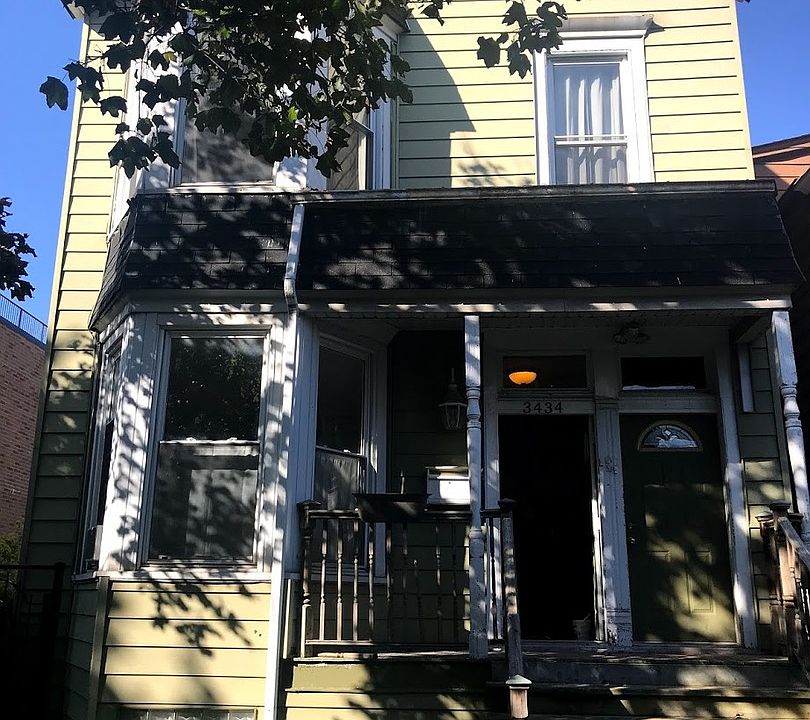 1st image of 3434 N Oakley Ave #1