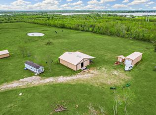 8200 N Humble Camp Rd, Dickinson, TX 77539