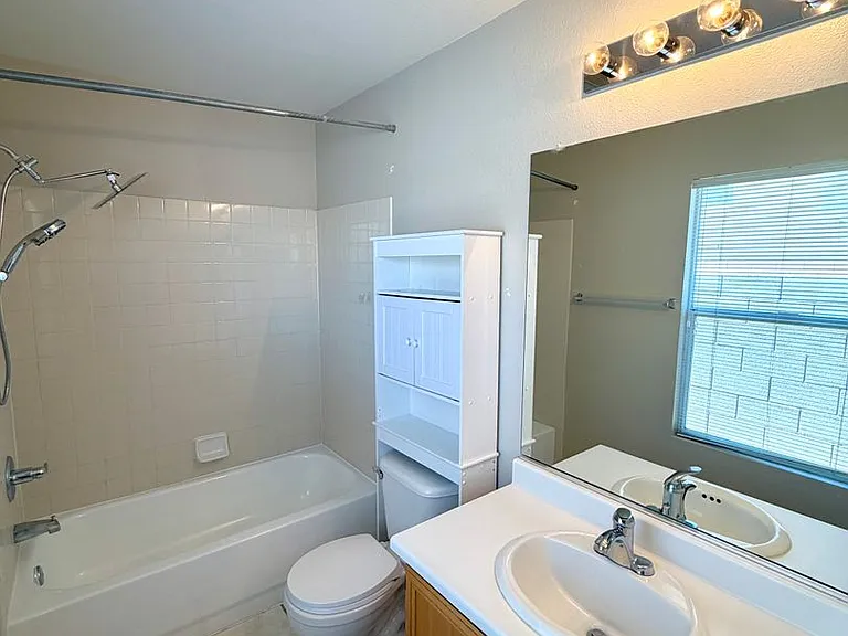 5712 Viberti Ct — Photo 19
