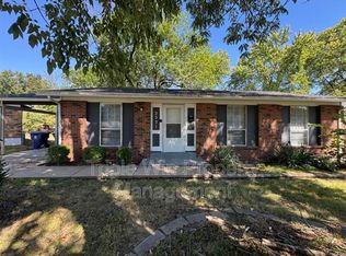 2331 Lost Hollow Ct, Florissant, MO 63031