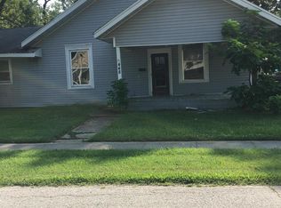 448 S Rollins St, Centralia, MO 65240