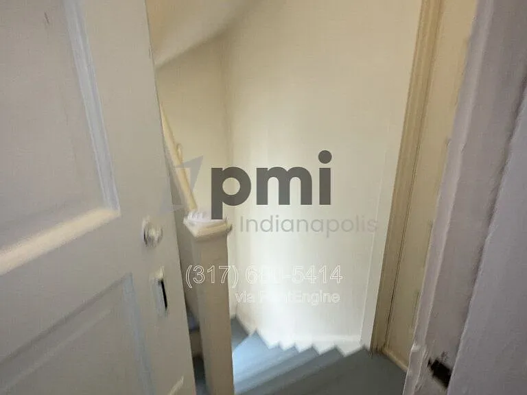 Indy Downtown Colonial Apartments — Photo 94