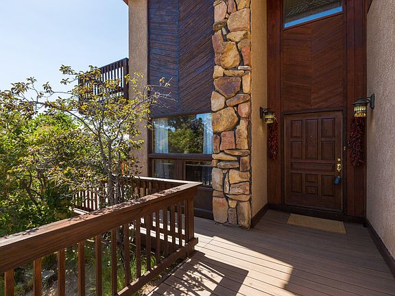 4th image of 33 Cedar Hill Pl NE