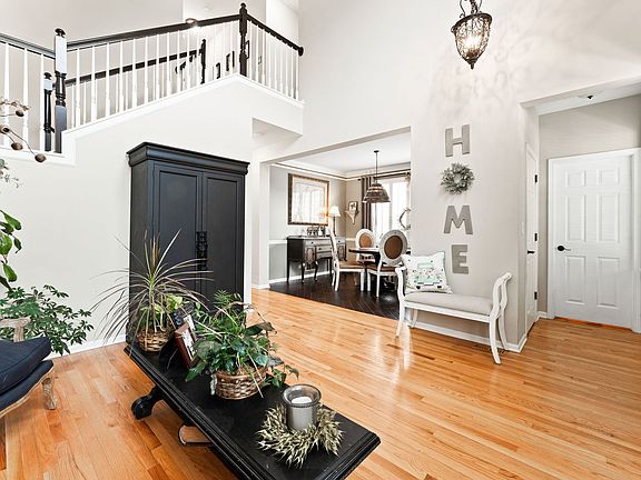 5th image of 240 Sunbury Dr