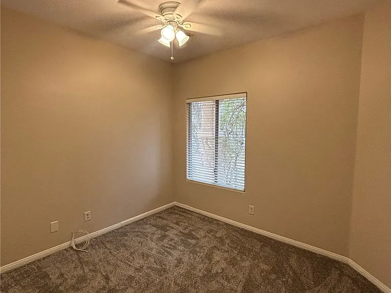 8585 Ebony Hills Way — Photo 39