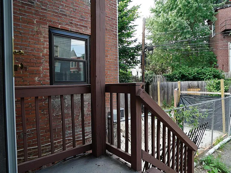 511 Florida Ave NW #1 — Photo 22