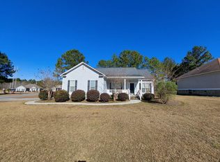 135 Oak Point Ave, Tifton, GA 31793