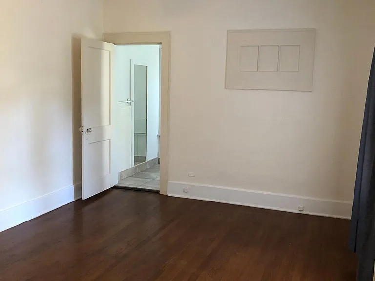 1401 E Jefferson St #4 — Photo 14