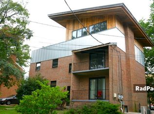916 N Edgewood St, Arlington, VA 22201