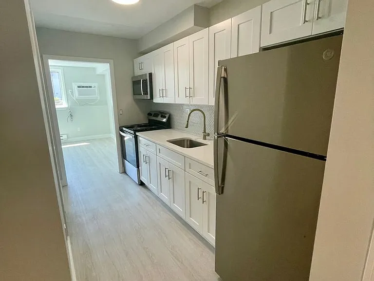Villa Square LLC — Photo 32