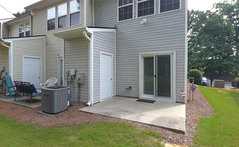 1426 Penhurst Dr — Photo 12