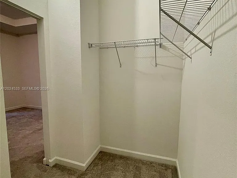 708 SE 13th Ct — Photo 11