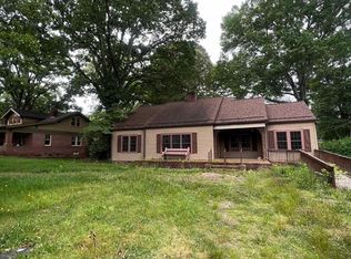 304 Rockmart Rd, Villa Rica, GA 30180