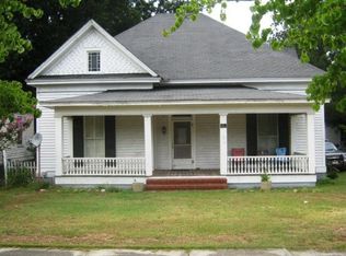 48 W Main St, Gibson, GA 30810