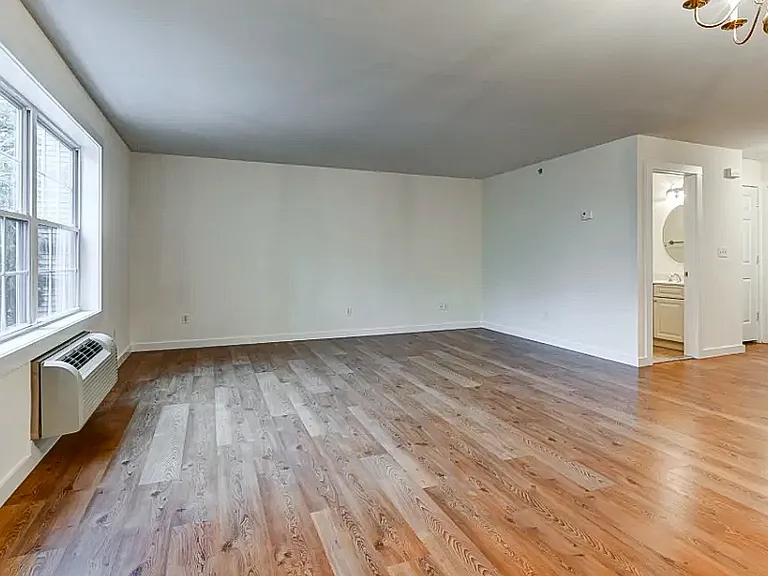 Orchard Street Apartments — Photo 13