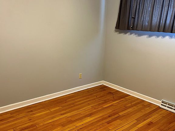 5th image of 55 W. Benjamin Dr