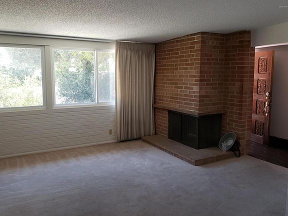 5th image of 8451 E Malvern Pl