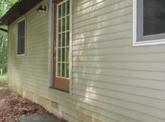 3rd image of 2585 Emma Ln